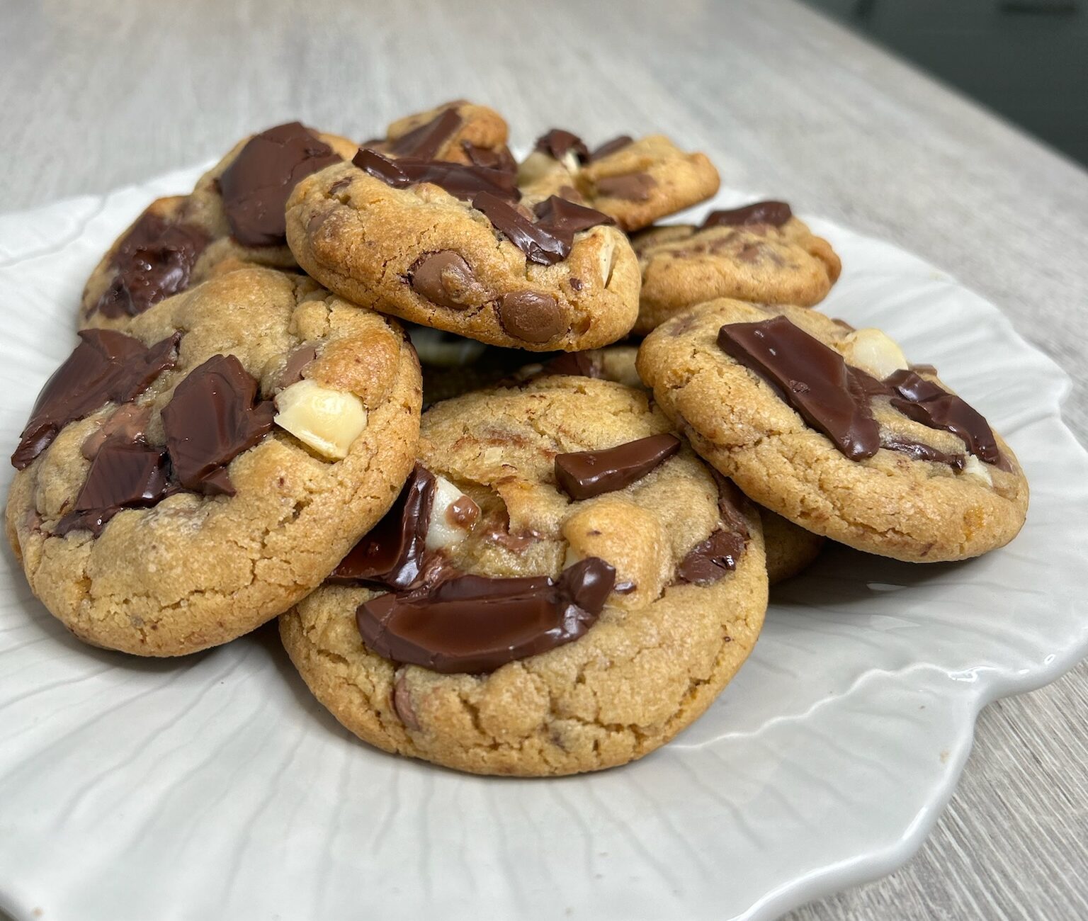 Browned Butter and Macadamia Nut Cookies Recipe